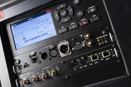 UDM_DSC9802-inputs_display-jpg