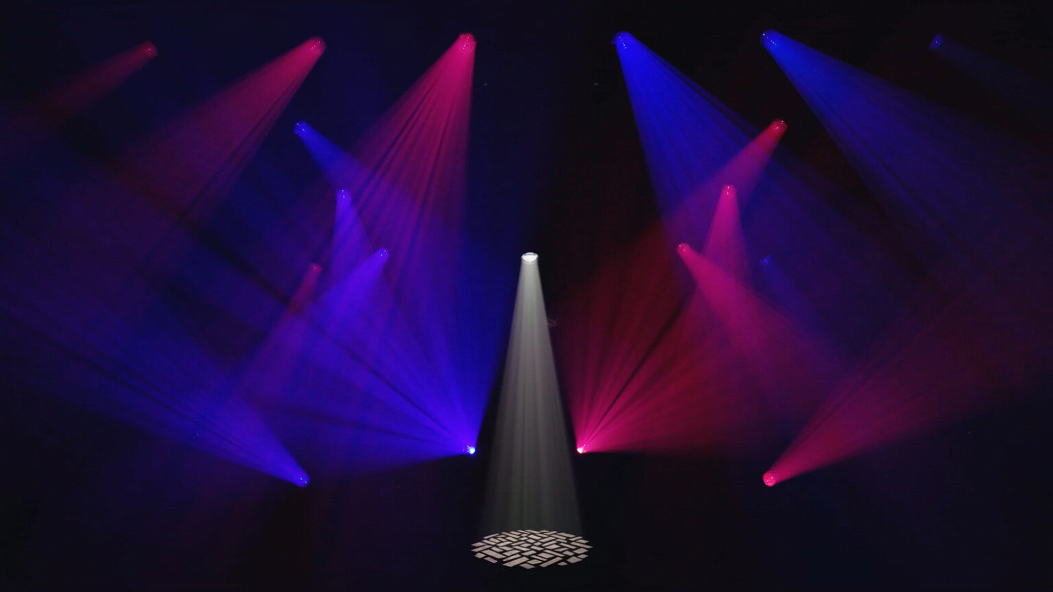 Arolla Aqua Long-Throw: семейство теперь в полном составе!