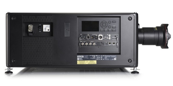 barco_udx_w22_inout